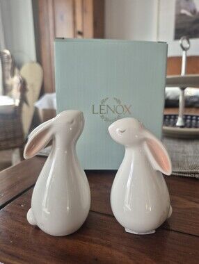 Lenox Floral White Gray Bunny Salt And Pepper Shaker Set New In Box